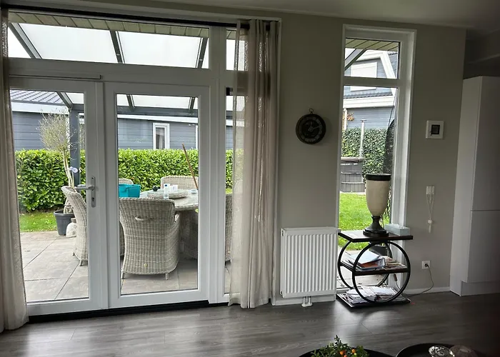 Moderne Met Hottub Holiday park Lathum