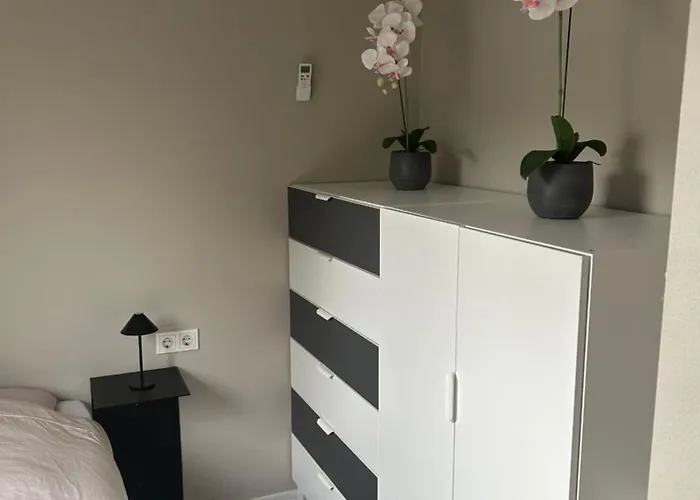 Moderne Met Hottub Lathum