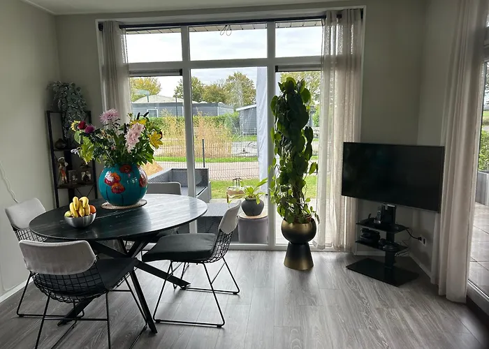 Moderne Met Hottub Holiday park Lathum