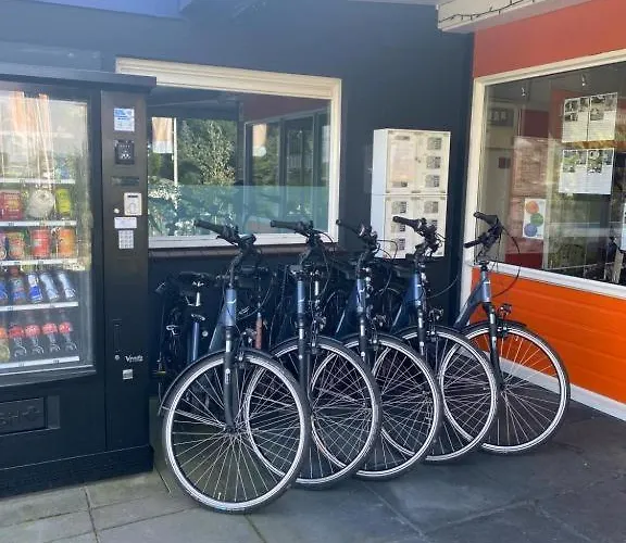 Moderne Met Hottub Holiday park